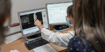 De los 4.169 agentes que pasan a planta, el 70% es del área Salud