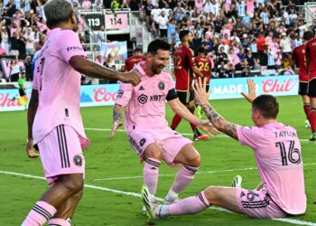 Messi anota doblete para generar más sonrisas en el Inter Miami