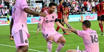 Messi anota doblete para generar más sonrisas en el Inter Miami