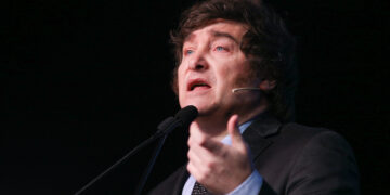 Milei contra la propuesta de Bullrich: «Es peor que el blindaje de De La Rúa»