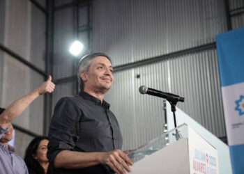 Máximo Kirchner propuso prohibir la privatización de Aerolíneas Argentinas sin el aval del Congreso