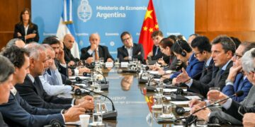 CAF y Swap chino: la estrategia para efectuar el pago al FMI sin afectar las reservas