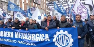 Tras la falta de acuerdo, los metalúrgicos comenzaron un paro de 48 horas