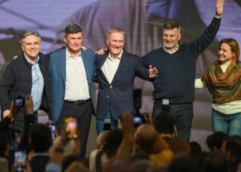 Passerini llamó a cuidar lo conseguido para no volver atrás