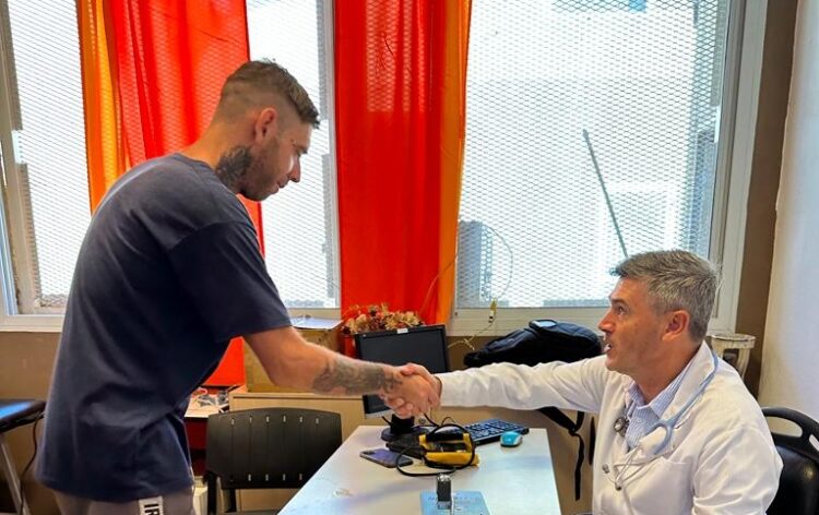 Passerini volvió a atender ayer a sus pacientes en el CAC de barrio Müller.