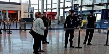 Demoraron un vuelo a Perú por una “broma” sobre una bomba