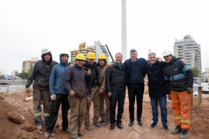 Avanzan los trabajos de construcción del puente peatonal del Parque Las Heras