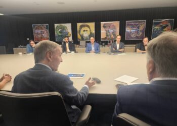 Schiaretti aseguró “previsibilidad y certezas” ante inversores externos