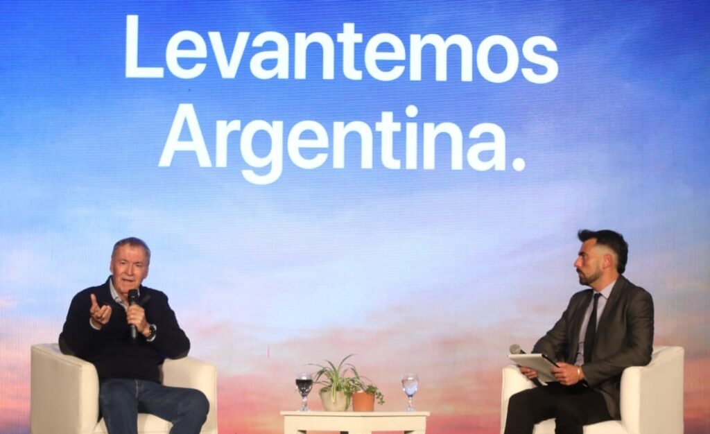 Schiaretti volvió a impulsar un gobierno de unidad nacional Schiaretti volvió a impulsar un gobierno de unidad nacional