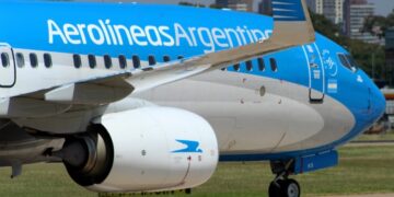 Un informe de la BCC asegura que la Argentina tiene los vuelos más caros de la región