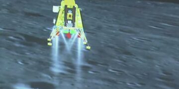 Un robot de origen indio inició la exploración del polo sur de la Luna