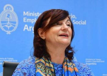 Multarán a quienes no paguen el bono fijo anunciado por el Gobierno