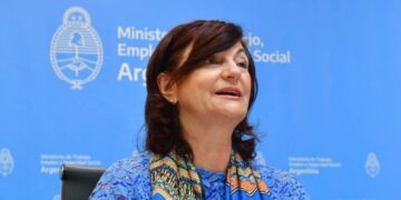 Multarán a quienes no paguen el bono fijo anunciado por el Gobierno