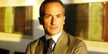 Un asesor de Milei, defensor de la dolarización, detalló cómo sería su implementación