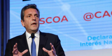 Massa habló de los acuerdos de financiamiento y cuestionó el rol del FMI