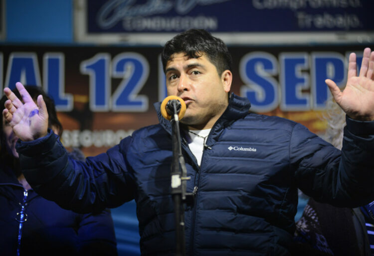 Quién es Claudio Vidal, el petrolero que se convirtió en el nuevo gobernador de Santa Cruz