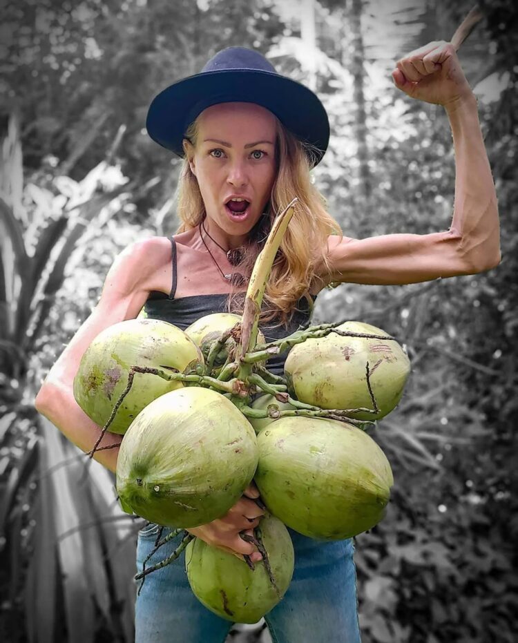 Falleció la influencer vegana Zhanna D'Art al adoptar una estricta dieta