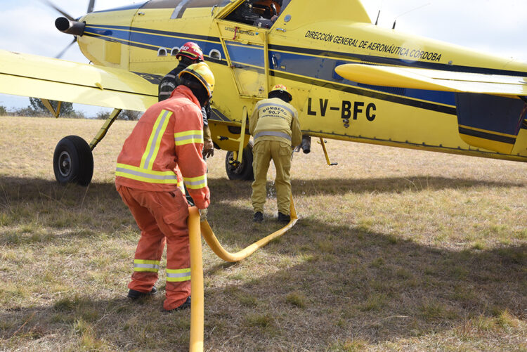 Hasta el lunes, rige una alerta de incendio extremo en toda la provincia