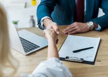 Qué buscan las empresas a la hora de contratar personal para equipos laborales