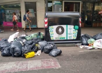 Interrumpen el servicio de recolección de basura en Córdoba debido a una protesta gremial