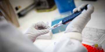 Sanatorios de Córdoba buscan voluntarios para un ensayo clínico contra el Covid-19