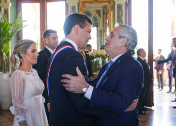 Peña asumió la presidencia de Paraguay con promesas de mejorar la calidad de vida de la ciudadanía