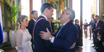 Peña asumió la presidencia de Paraguay con promesas de mejorar la calidad de vida de la ciudadanía