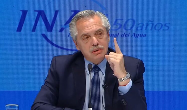 Fernández: "Los negacionistas no sólo niegan terrorismo de Estado sino también el cambio climático"