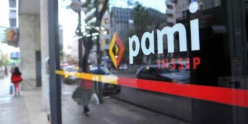 Los tramites en Pami se efectúan manualmente y en papel debido al ciberataque