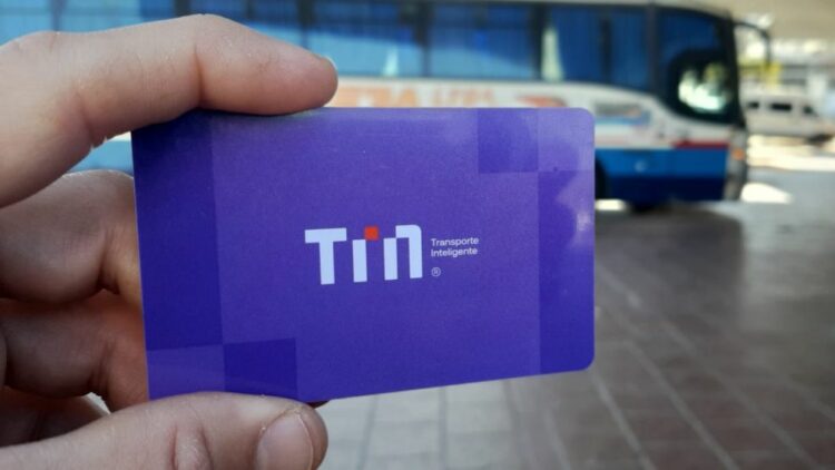 A partir de hoy, el transporte interurbano aceptará solo la tarjeta TIN