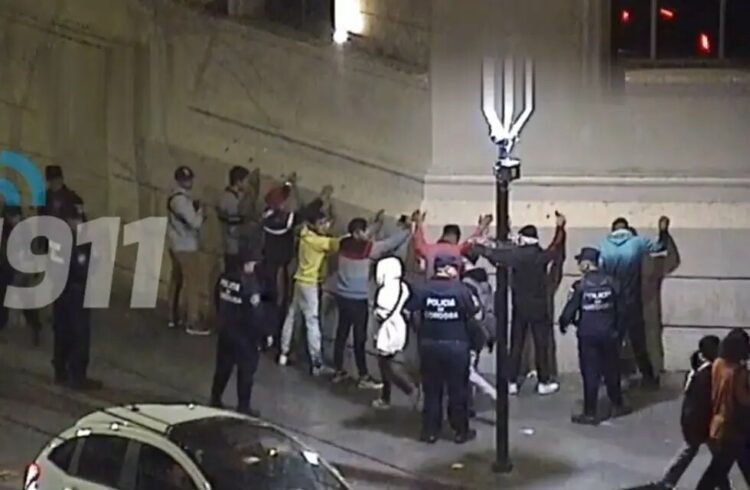 Varios menores detenidos tras protagonizar tumultos y enfrentamientos en Nueva Córdoba