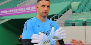 El Dibu Martínez se refirió a la «Ley Anti Dibu» como injusta y expresó que «la hicieron tarde»