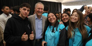 Schiaretti defendió la educación pública y gratuita y destacó el rol del Estado para asegurarla