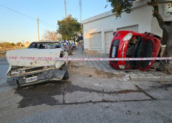 Un impactante choque en San Vicente dejó como saldo a tres personas heridas