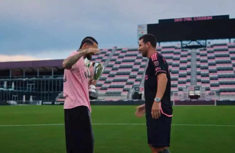 Messi se roba el protagonismo en el nuevo videoclip de Maluma, "Trofeo"