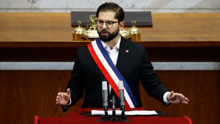 Boric lanzó un plan de búsqueda de víctimas
