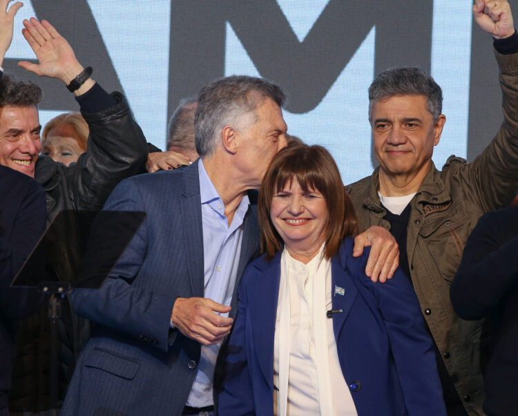 Bullrich confirmó que dejará la presidencia del PRO en 20 días y le hizo un guiño a Macri