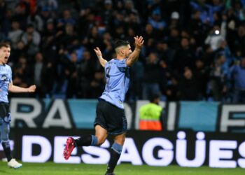 Belgrano venció a Estudiantes en el inicio del torneo