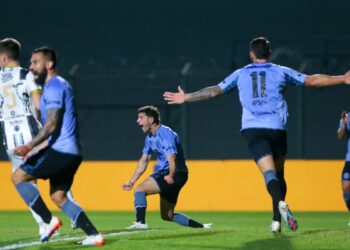 Belgrano venció con lo justo a Claypole y avanzó a octavos