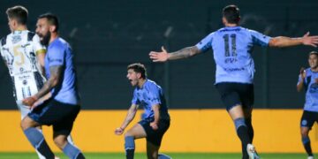 Belgrano venció con lo justo a Claypole y avanzó a octavos