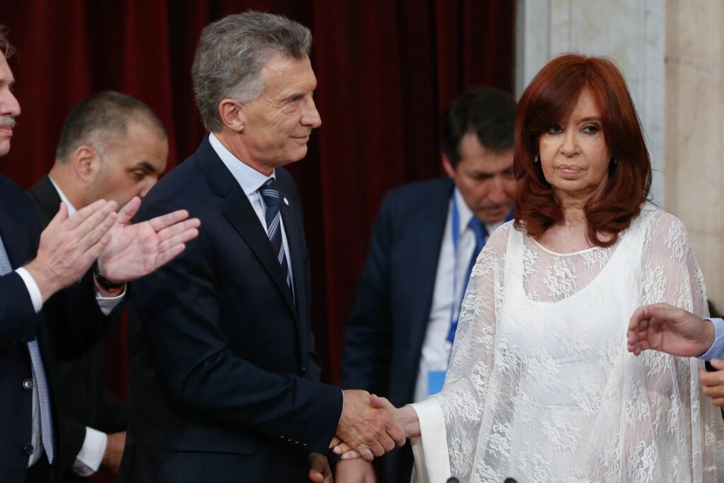 CFK acusó a Macri de "extorsionar y amenazar por televisión" a senadores peronistas