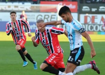 Racing perdió ante Chacarita