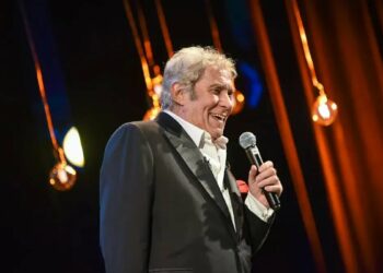 Falleció Chico Novarro, destacado cantautor y multifacético artista argentino