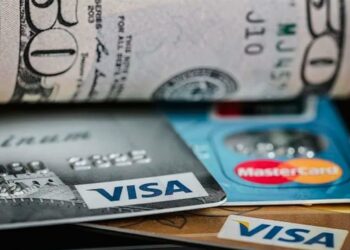 La Afip reduce al 5% la alícuota del adelanto de Bienes Personales en el «dólar turista»