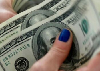 El dólar paralelo inició la semana en alza en Córdoba y el país