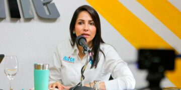 En medio de un clima violento, Ecuador elige nuevo presidente