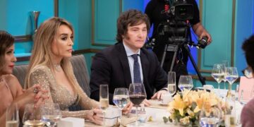 Romance confirmado entre Milei y Fátima Florez, hace cuánto están juntos