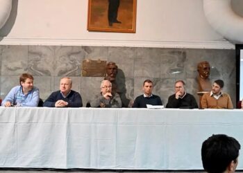 Intendentes radicales sostienen que el bono viola el principio de autonomías municipales