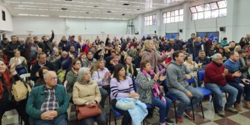 Los estatales definen si aceptan la oferta salarial de la Provincia