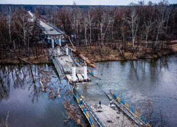 Ataques en Jarkov y en puertos